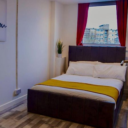 2 Bed With Free Parking Lägenhet London Exteriör bild