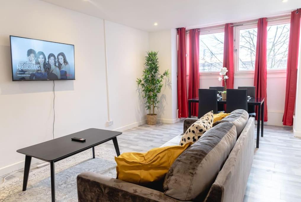 2 Bed With Free Parking Lägenhet London Exteriör bild