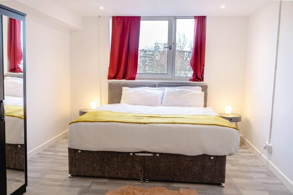 2 Bed With Free Parking Lägenhet London Exteriör bild